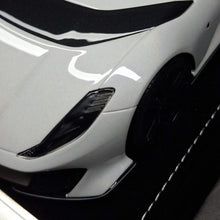 Load image into Gallery viewer, Ferrari 812 Competizione - Arcobaleno Lucido - 1:18