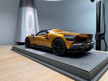 Load image into Gallery viewer, Alfa Romeo 33 Stradale - Ocra Black Interior - 1:18