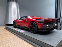 Load image into Gallery viewer, Alfa Romeo 33 Stradale - Rosso Alfa - 1:18