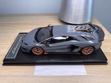 Load image into Gallery viewer, Lamborghini Aventador SVJ - Grigio Telesto - 1:18