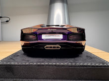 Load image into Gallery viewer, Lamborghini Aventador LP700-4 Roadster - Chameleon Purple - 1:18