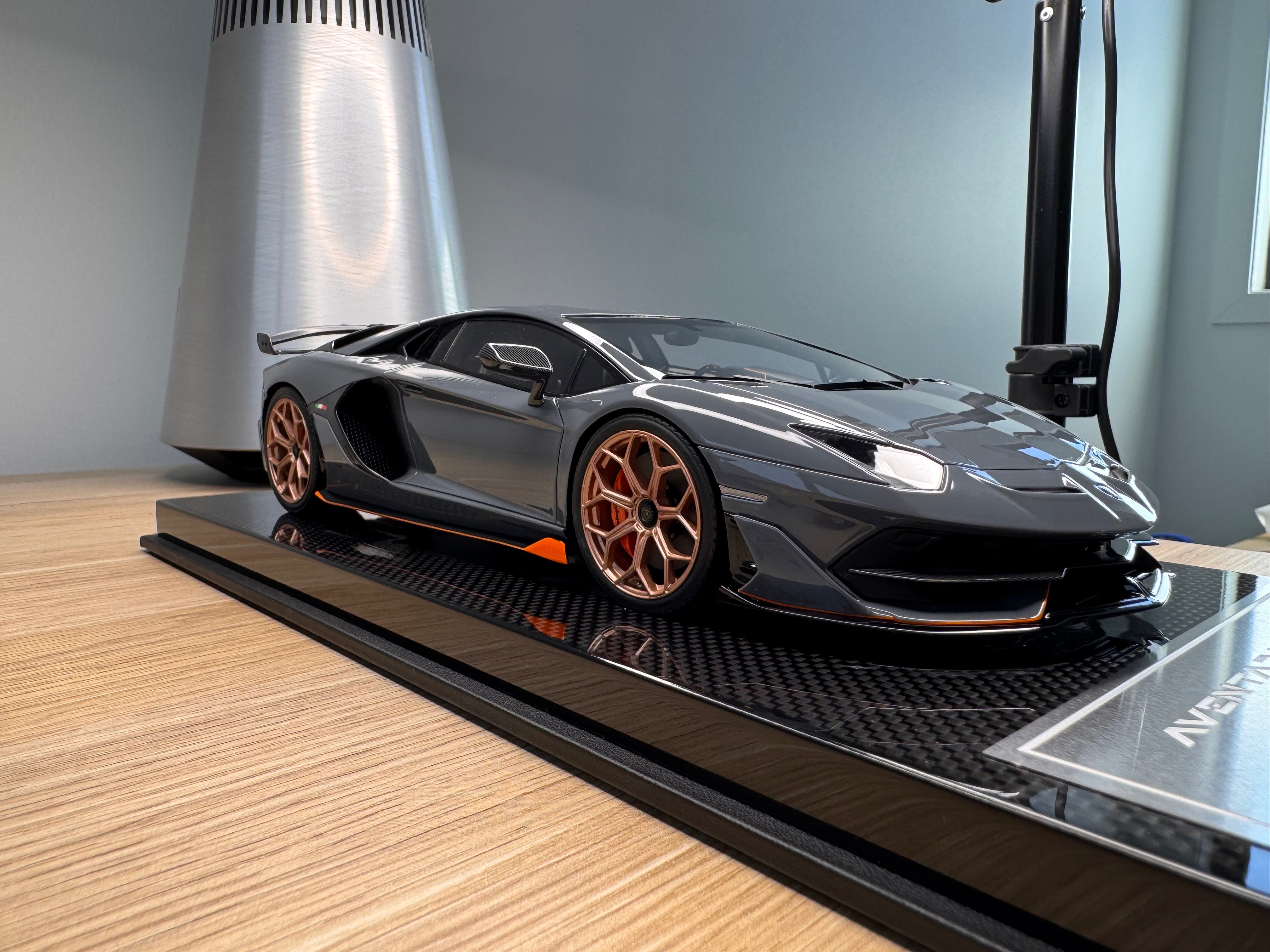 Lamborghini Aventador SVJ - Grigio Telesto - 1:18