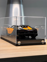 Load image into Gallery viewer, Bugatti Chiron Super Sport - Nocturne / Yellow - 1:18