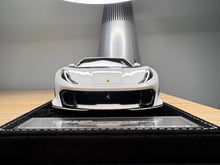 Load image into Gallery viewer, Ferrari 812 Competizione - Arcobaleno Lucido - 1:18