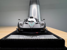 Load image into Gallery viewer, Pagani Zonda R - Matte Black Carbon - 1:18