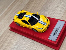 Load image into Gallery viewer, Ferrari 458 Speciale - Giallo Modena - 1:43