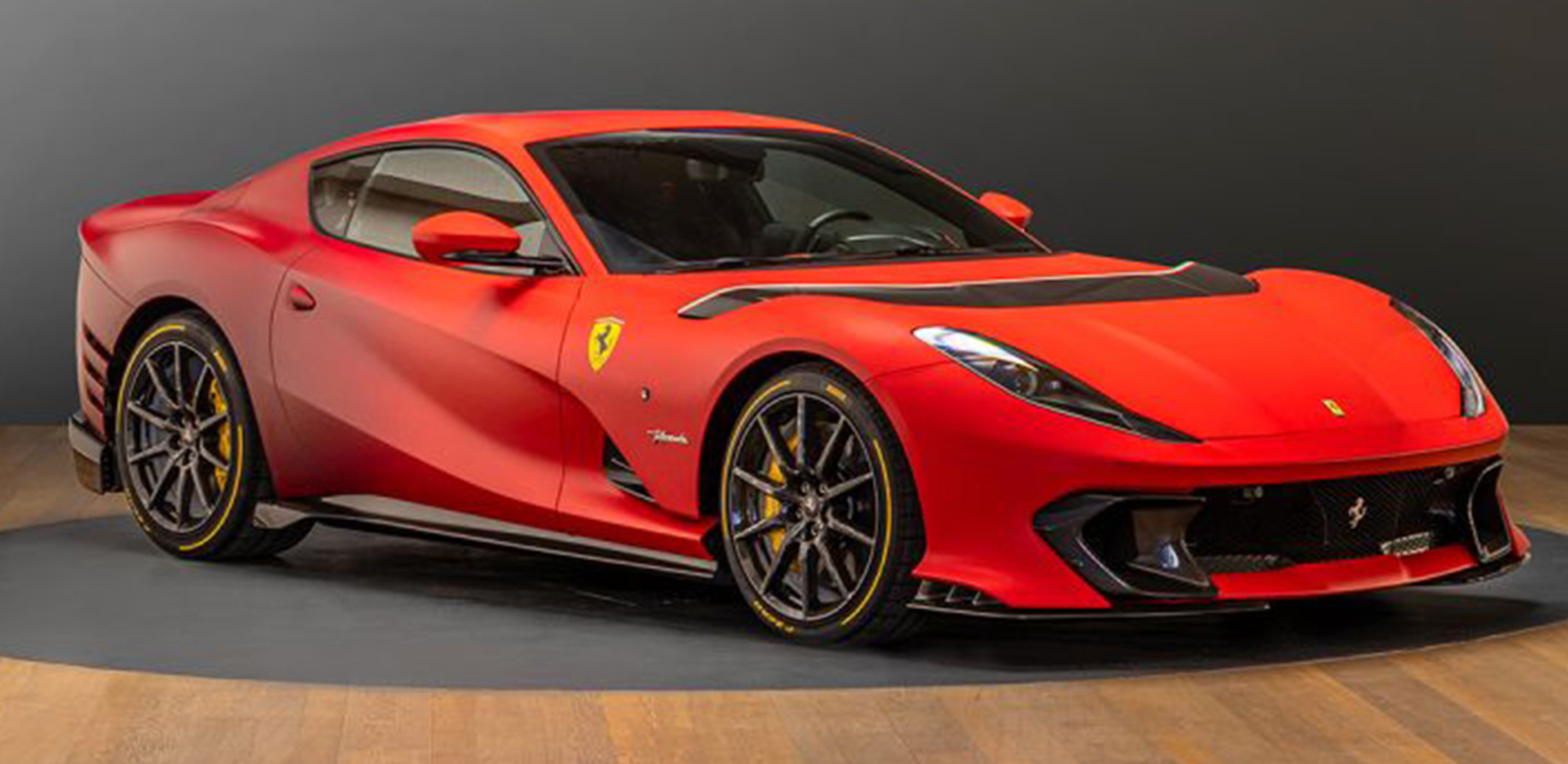 Ferrari 812 Competizione - Rosso F1 matte fading to Rosso GP1000 LE49 - 1:18