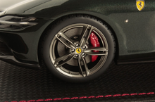 Load image into Gallery viewer, Ferrari Roma Spider - Verde Zeltweg LE49 - 1:18