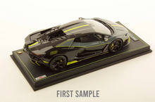 Load image into Gallery viewer, Lamborghini Revuelto - Grigio Telesto with Nero Noctis / Verde Scandal Livery - 1:18