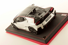 Load image into Gallery viewer, Lamborghini Temerario Alleggerita Package - Balloon White - 1:18