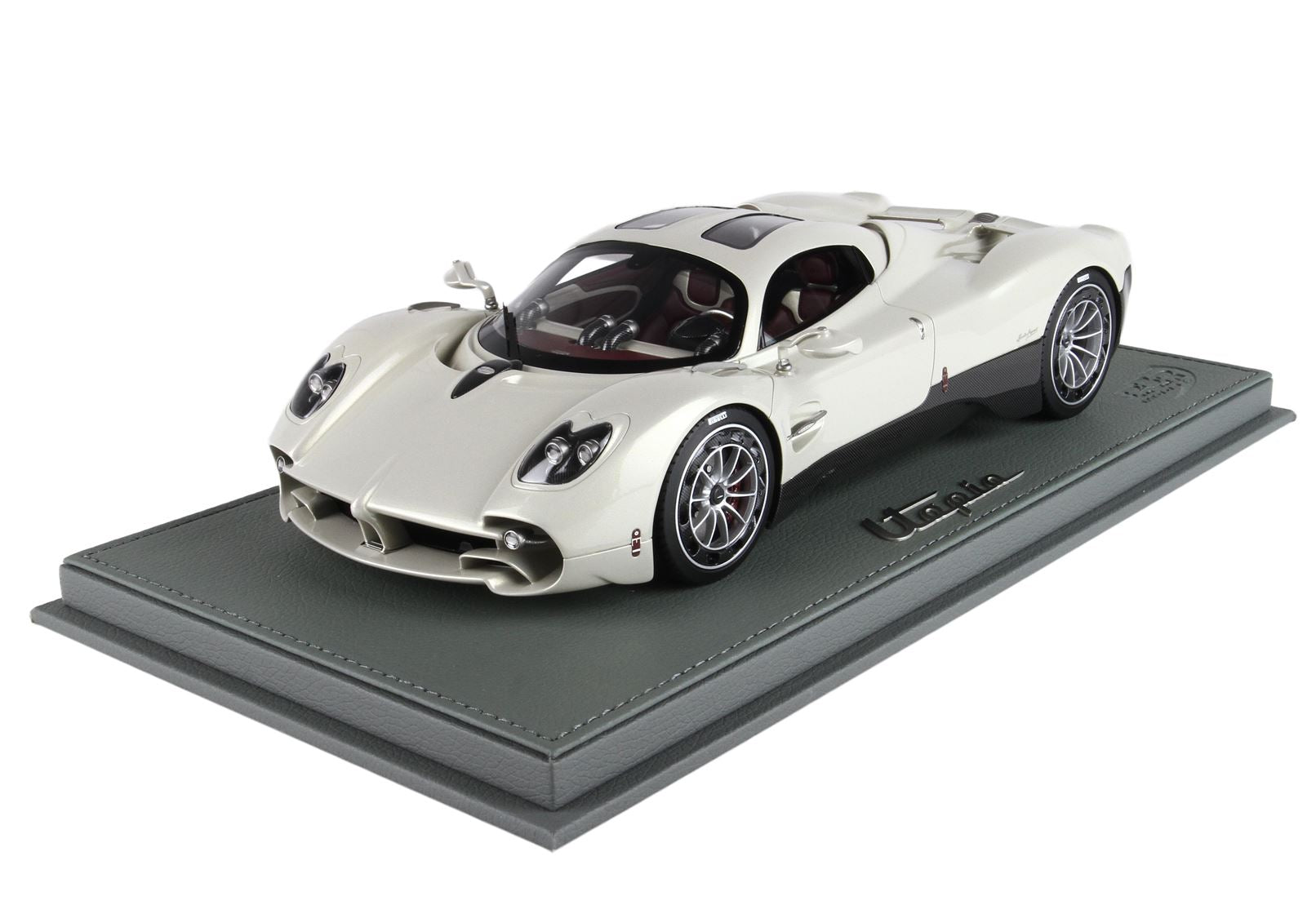Pagani Utopia - Grey Rinascimento - OPT Carbon fiber - 1:18
