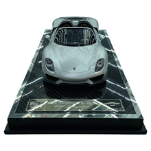 Load image into Gallery viewer, Porsche 918 Spyder - Silver - 1:18