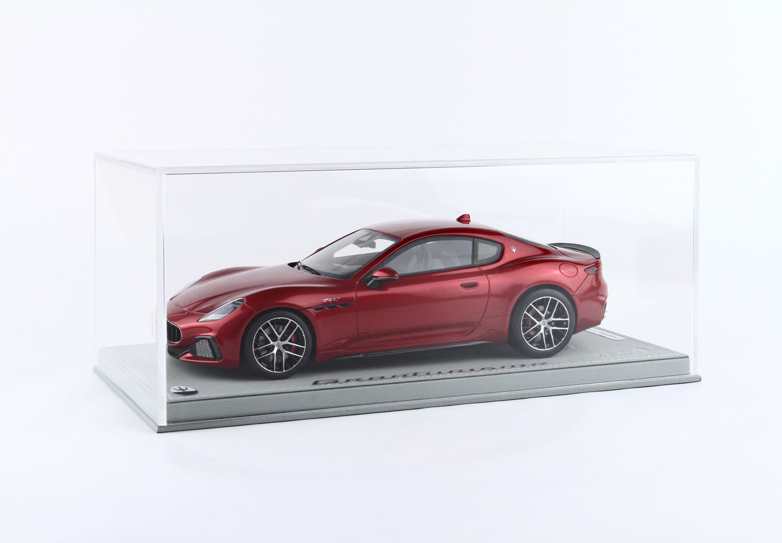 Maserati Granturismo Trofeo - Rosso GT - 1:18