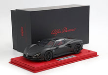 Load image into Gallery viewer, Alfa Romeo 33 Stradale - Matte Carbon - 1:18