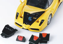 Load image into Gallery viewer, Ferrari Enzo open parts - Giallo Modena with silver wheels - 1:18