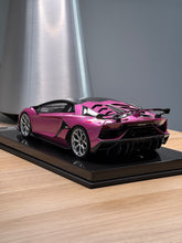 Load image into Gallery viewer, Lamborghini Aventador SVJ - Viola 30th - 1:18
