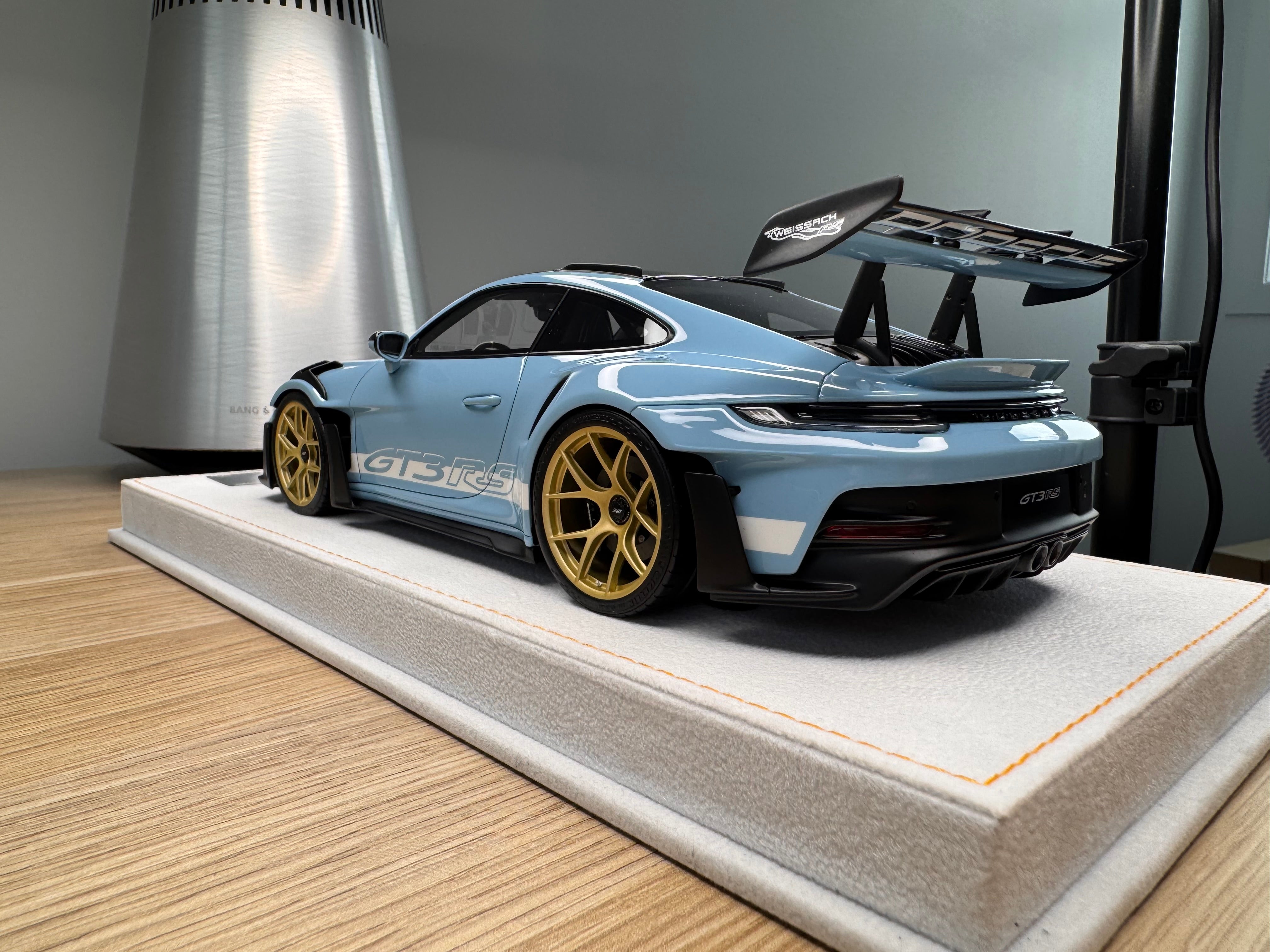 Porsche 911 992 GT3RS - Haze Blue - 1:18