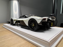 Load image into Gallery viewer, Aston Martin Valkyrie PMC Special Project - pearl white - 1:18
