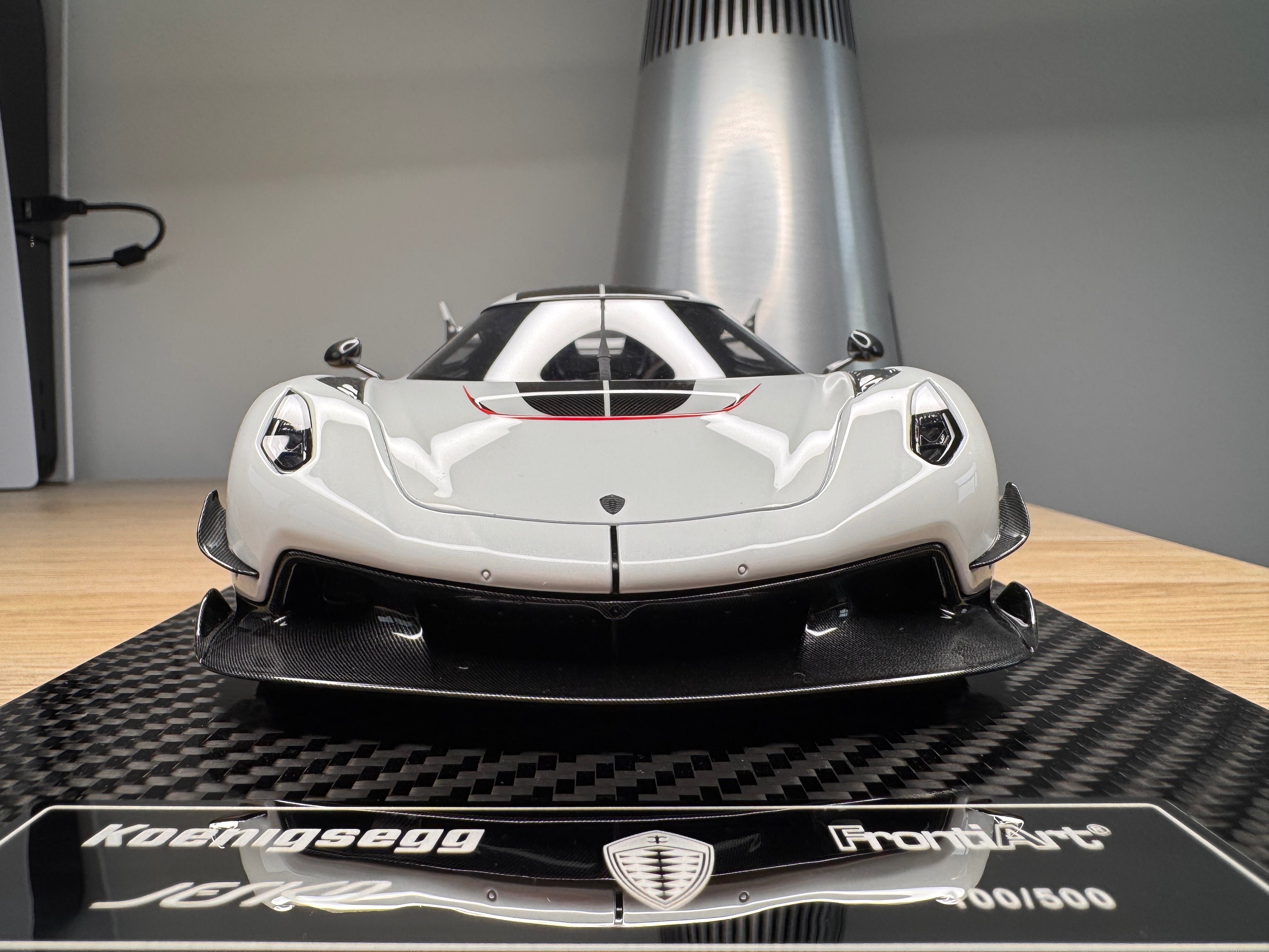 Koenigsegg Jesko - Crystal White - 1:18