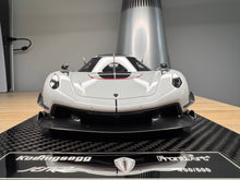 Load image into Gallery viewer, Koenigsegg Jesko - Crystal White - 1:18
