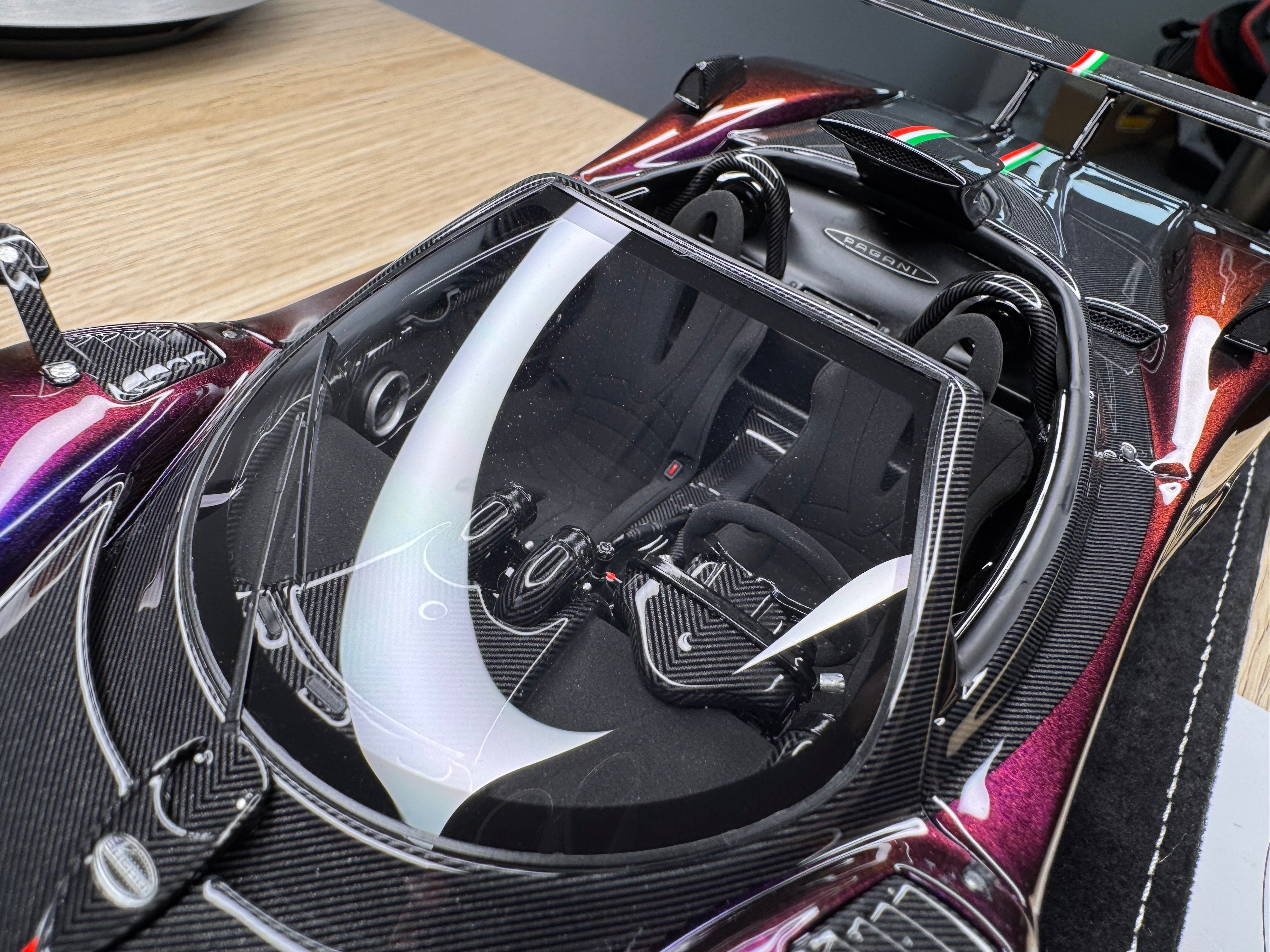 Pagani Zonda Cinque Roadster - Chameleon Purple / Carbon - 1:18
