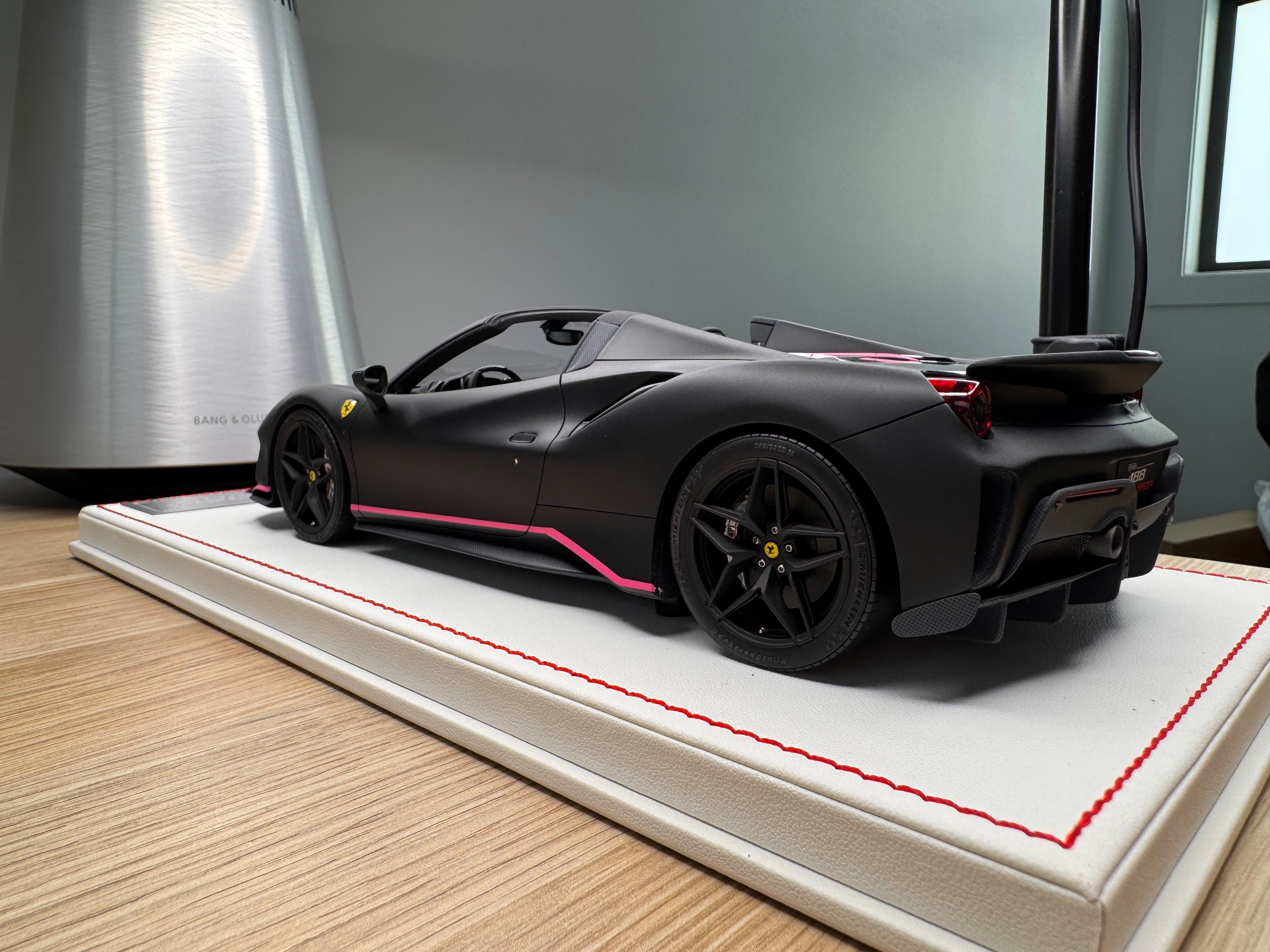 Ferrari 488 Pista Spider - Nero Opaco - 1:18