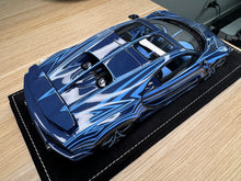 Load image into Gallery viewer, Bugatti Chiron Super Sport 300 - Blue Carbon Stripe - 1:18
