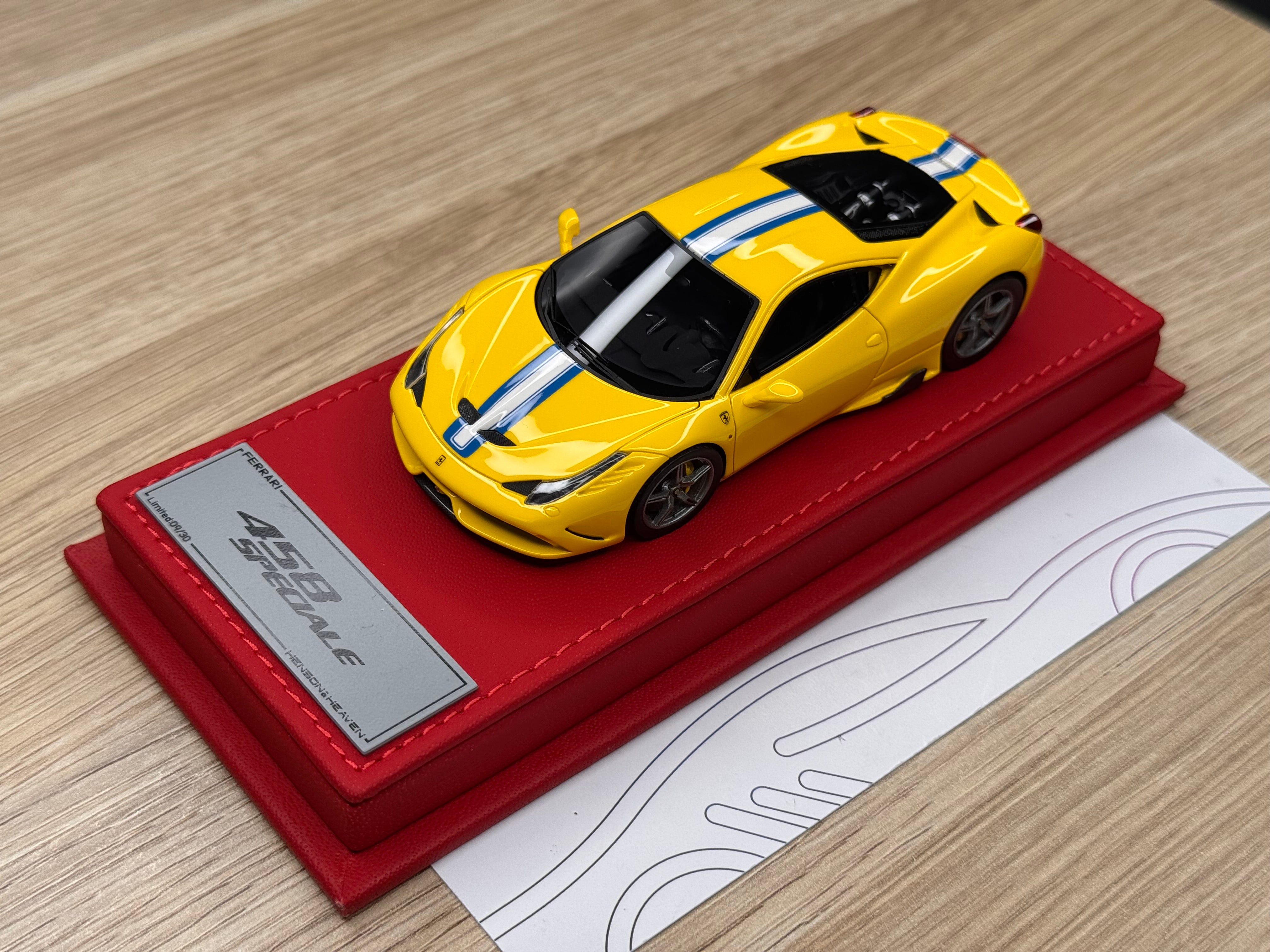 Ferrari 458 Speciale - Giallo Modena - 1:43
