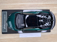 Load image into Gallery viewer, Lamborghini Aventador SVJ - Verde Hydra - 1:18
