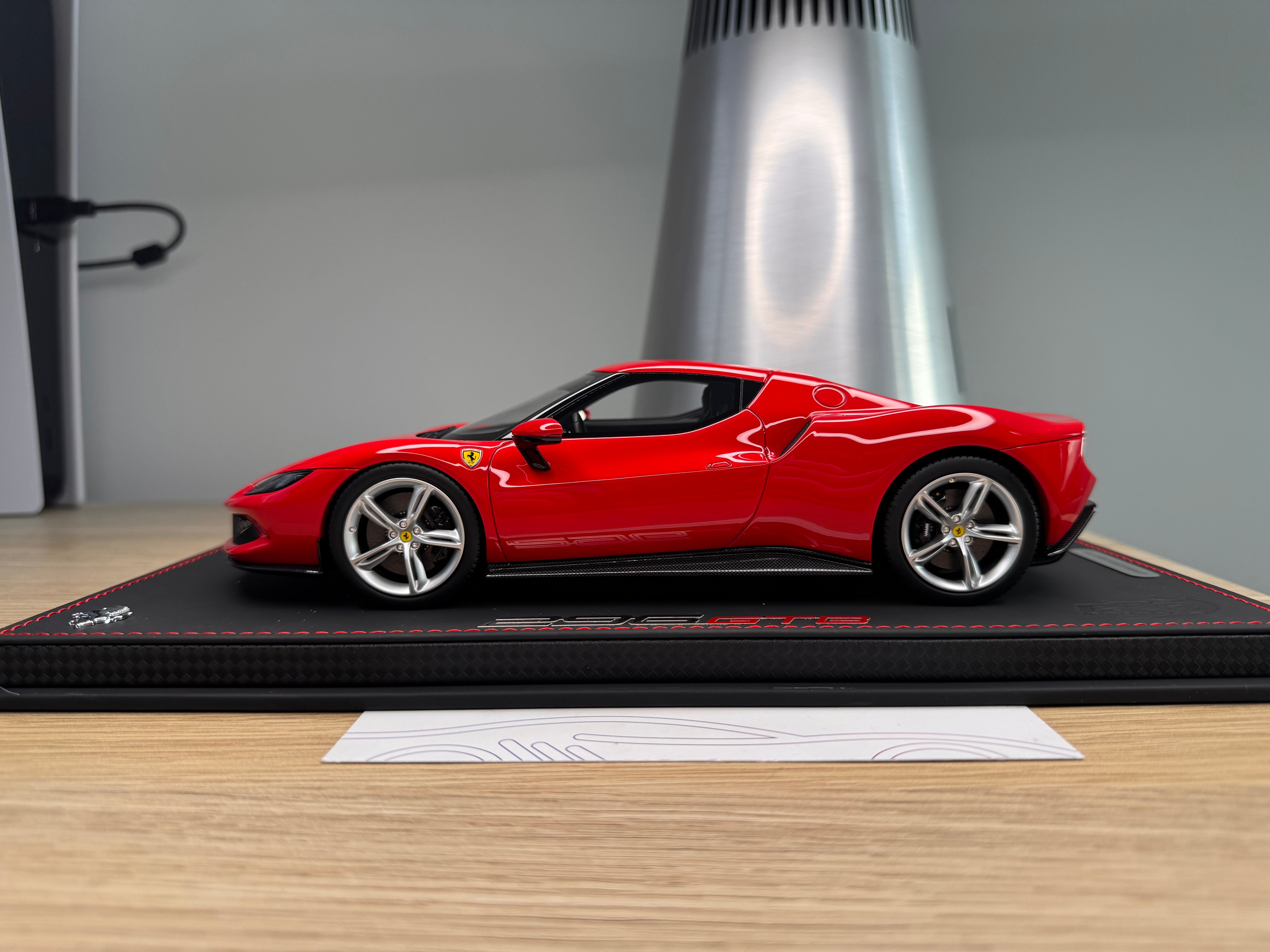Ferrari 296 GTB - Rosso Corsa - 1:18