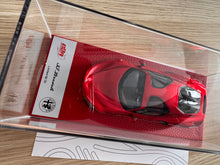 Load image into Gallery viewer, Alfa Romeo 33 Stradale - Red Villa D'Este - 1:43
