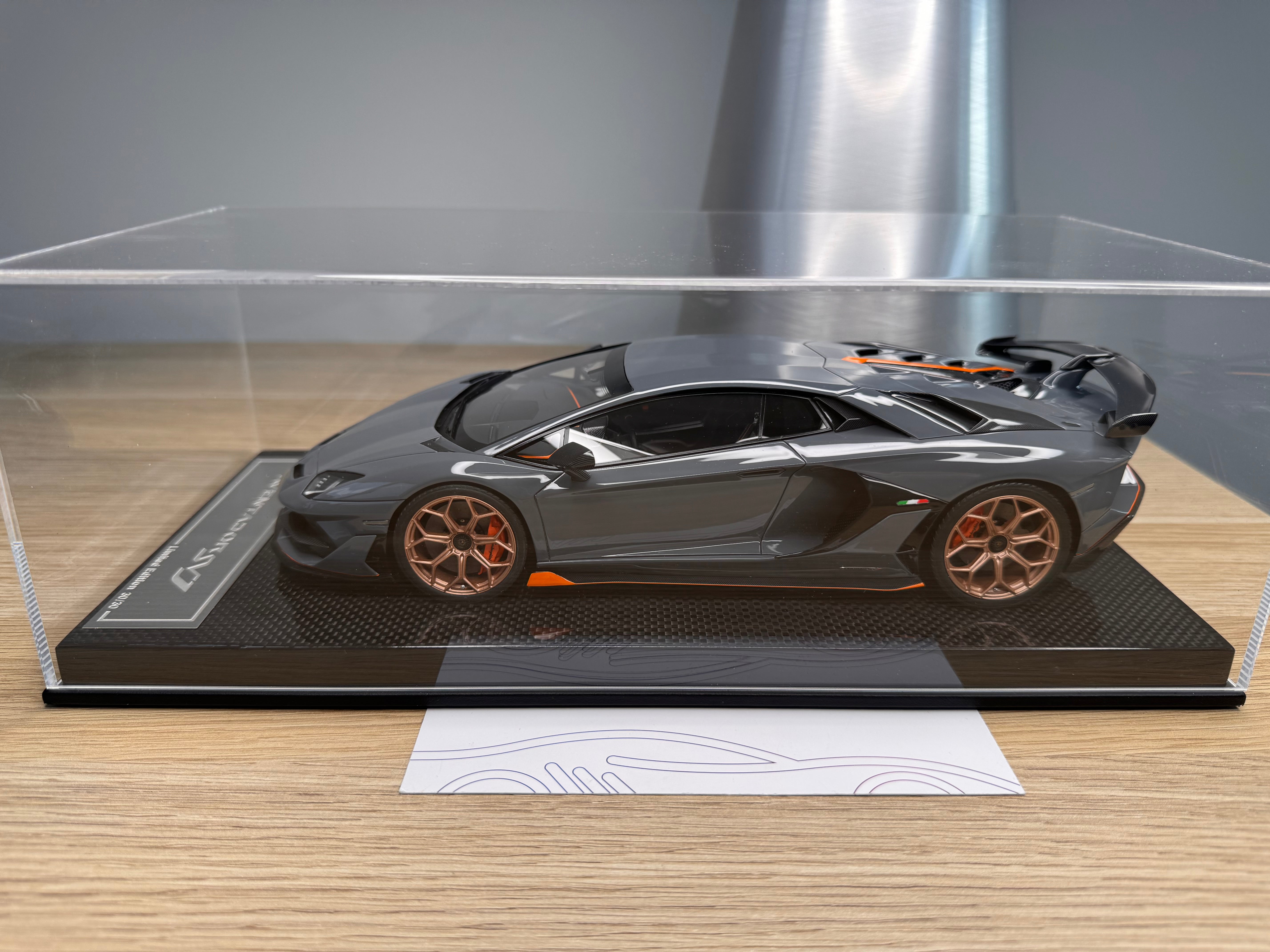 Lamborghini Aventador SVJ - Grigio Telesto - 1:18