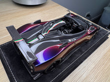 Load image into Gallery viewer, Pagani Zonda Cinque Roadster - Chameleon Purple / Carbon - 1:18

