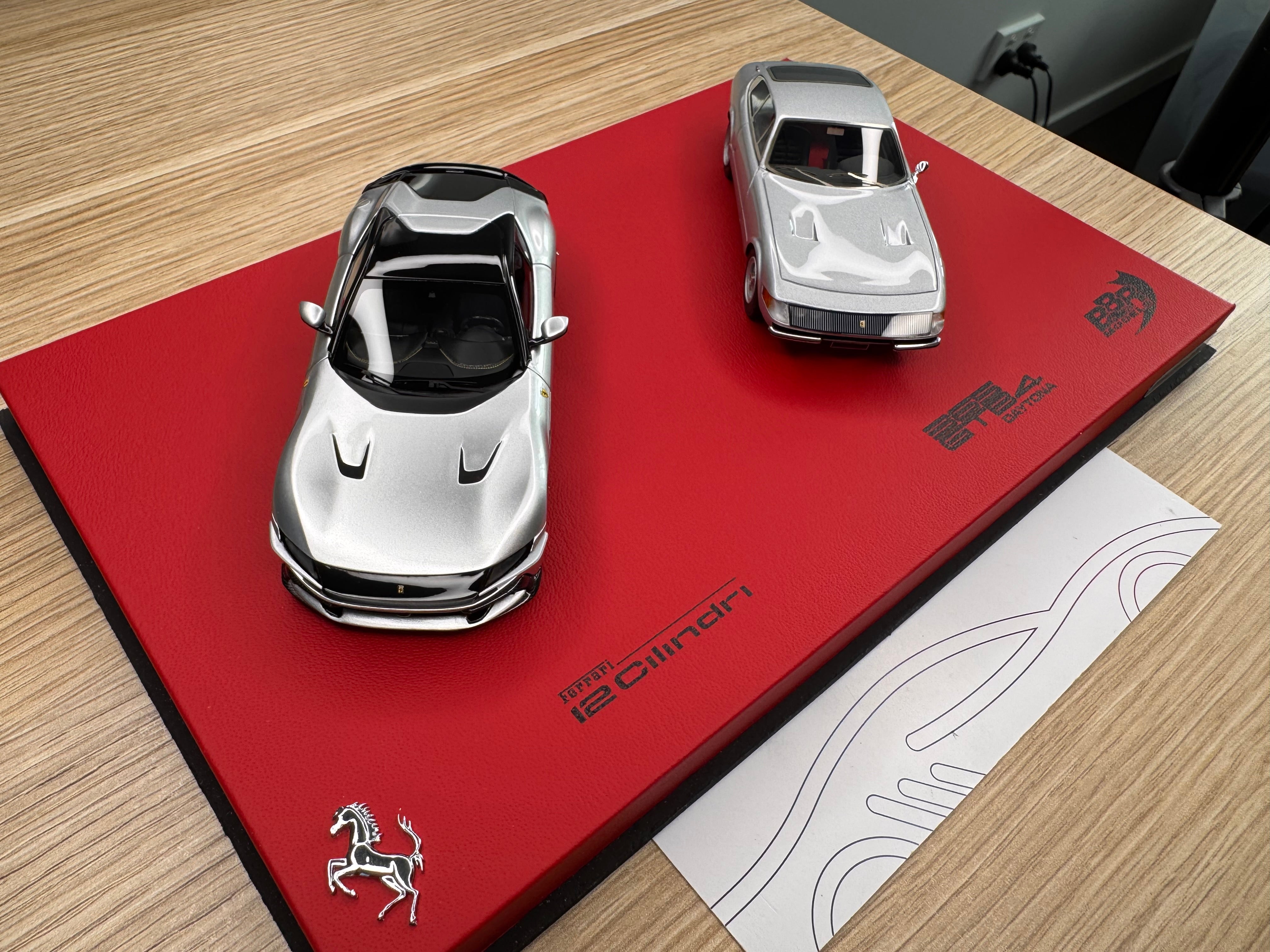 Ferrari 12Cilindri Coupe and Ferrari 365 GTB/4 Daytona - Nurburgring Silver - 1:18