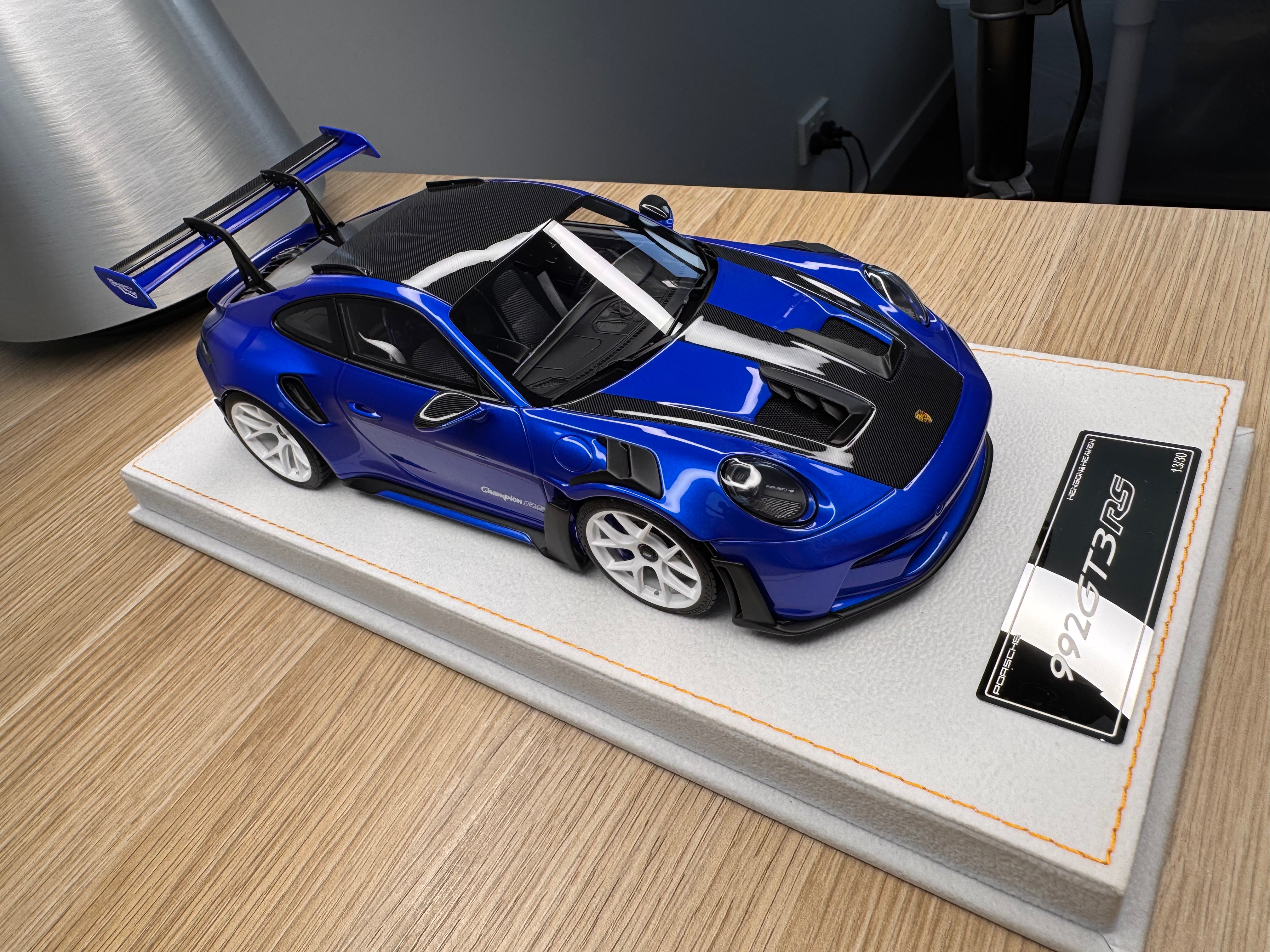 Porsche 911 992 GT3RS - Metallic Blue - 1:18