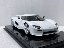 Load image into Gallery viewer, Koenigsegg CC850 PMC Special Project - crystal white #7519 Monterey Car Week - 1:18
