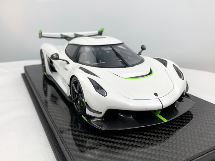 Koenigsegg Jesko 7362 PMC Special Project - Crystal White - 1:18