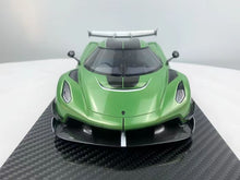 Load image into Gallery viewer, Koenigsegg Jesko PMC Special Project - pearl green - 1:18
