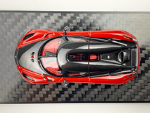 Load image into Gallery viewer, Koenigsegg Regera - Darco red 7189 - 1:64
