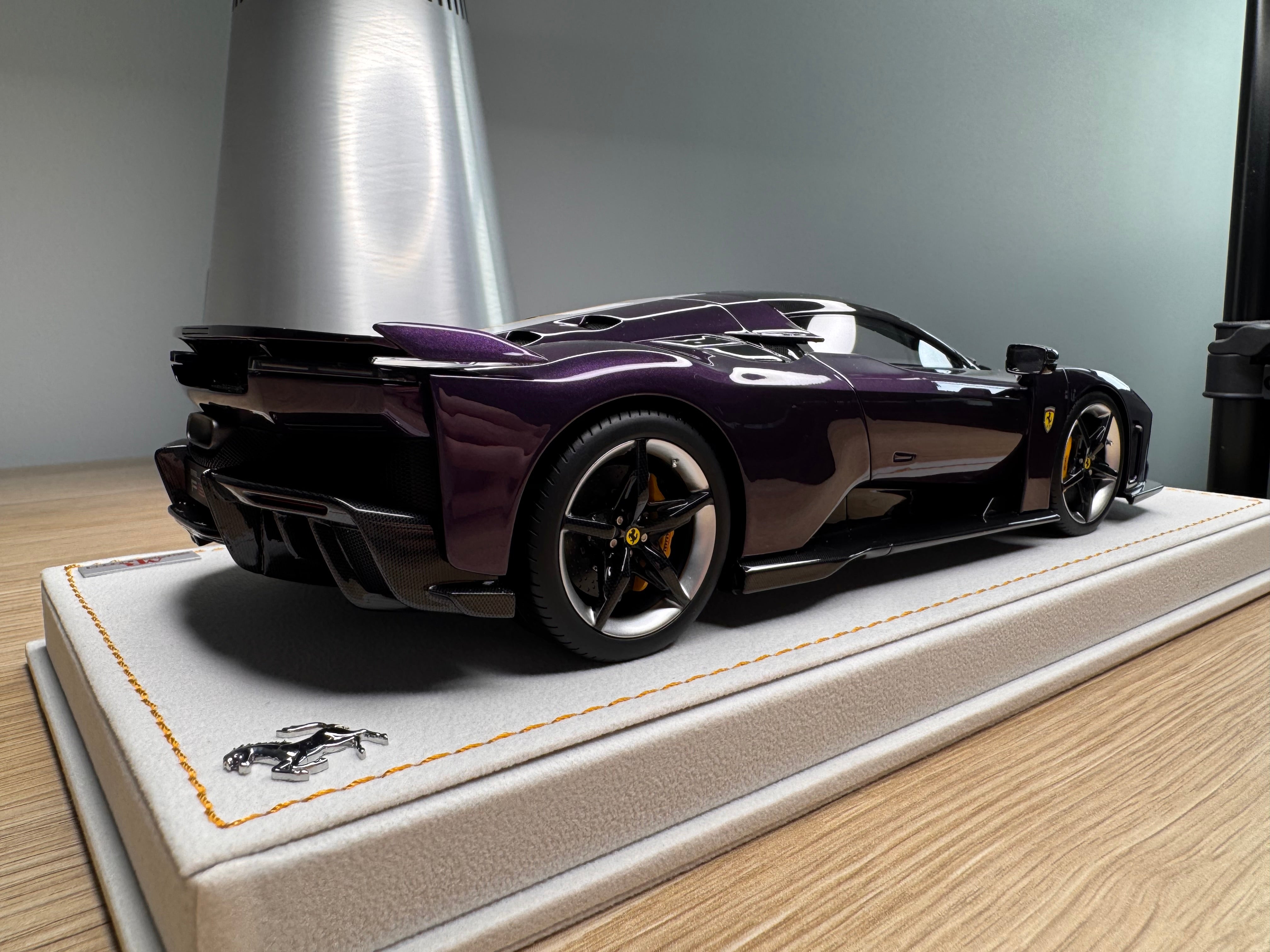 Ferrari F80 - Viola Hong Kong LE49 - 1:18