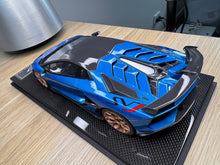 Load image into Gallery viewer, Lamborghini Aventador SVJ - Blu Uranus - 1:18
