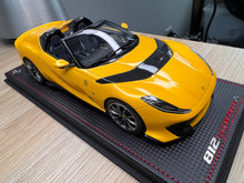 Load image into Gallery viewer, Ferrari 812 Competizione A - Giallo Tristrato - 1:18
