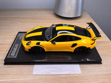 Load image into Gallery viewer, Porsche 911 GT2RS - Racing Yellow - 1:18
