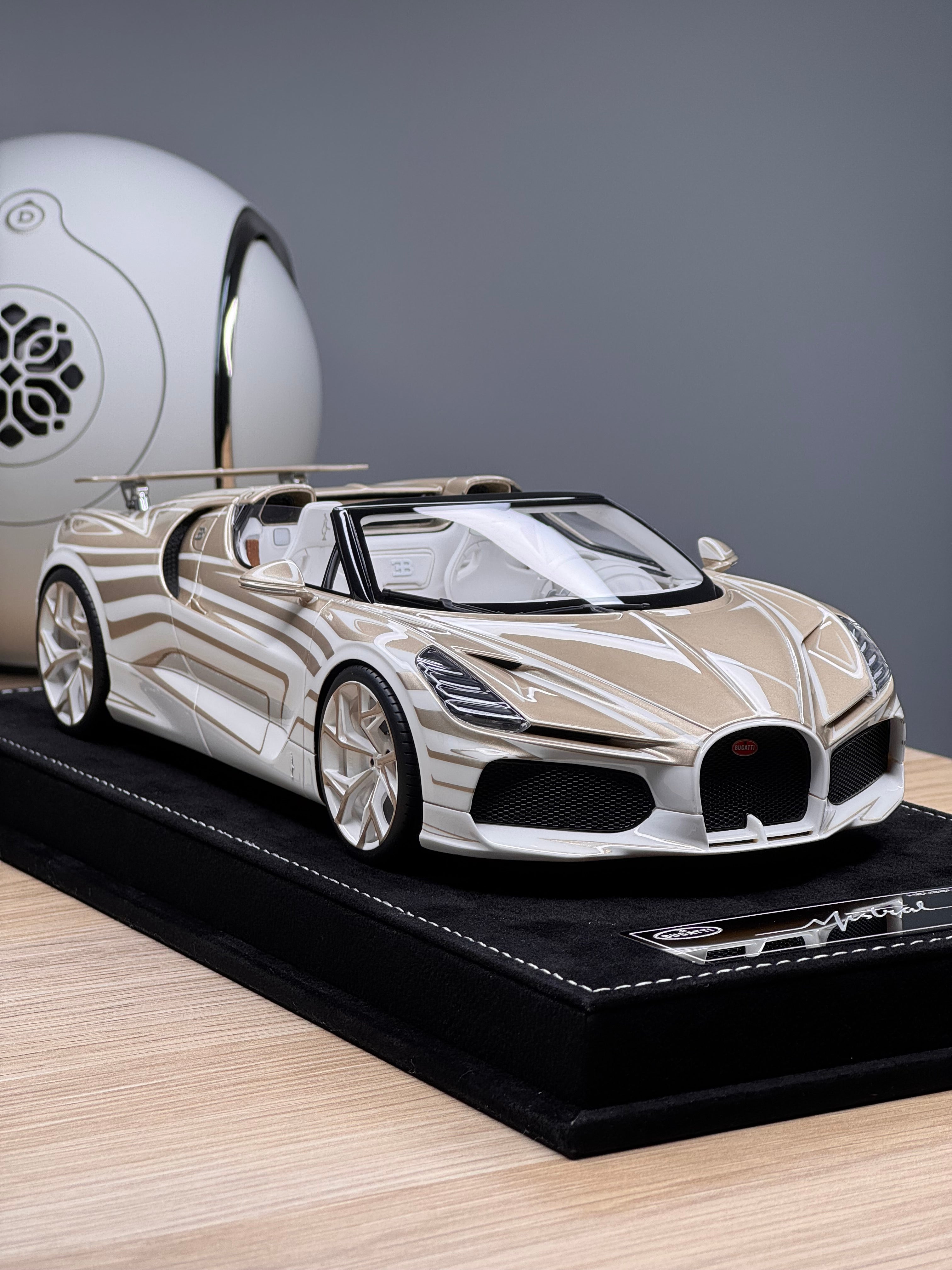 Bugatti Mistral - La Perle Rare - 1:18