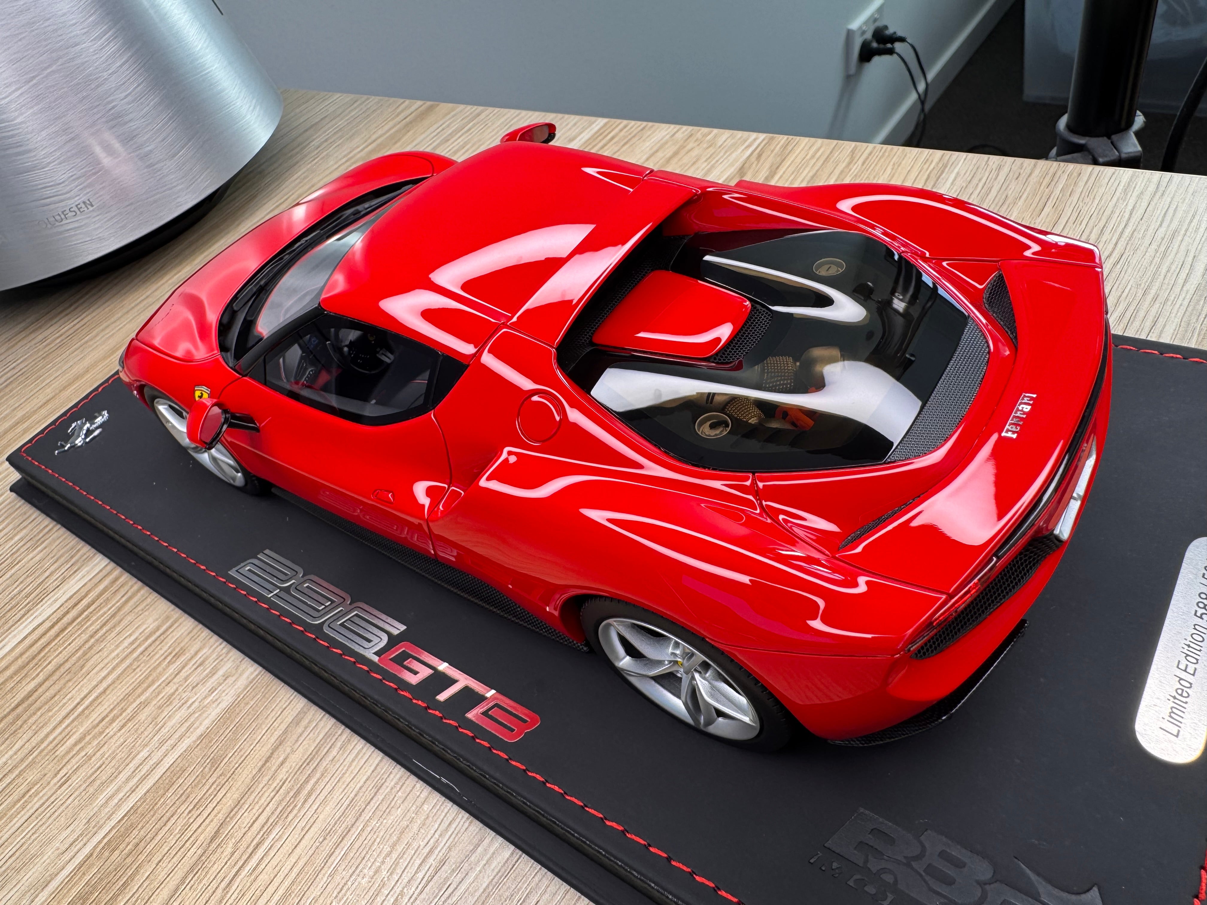 Ferrari 296 GTB - Rosso Corsa - 1:18
