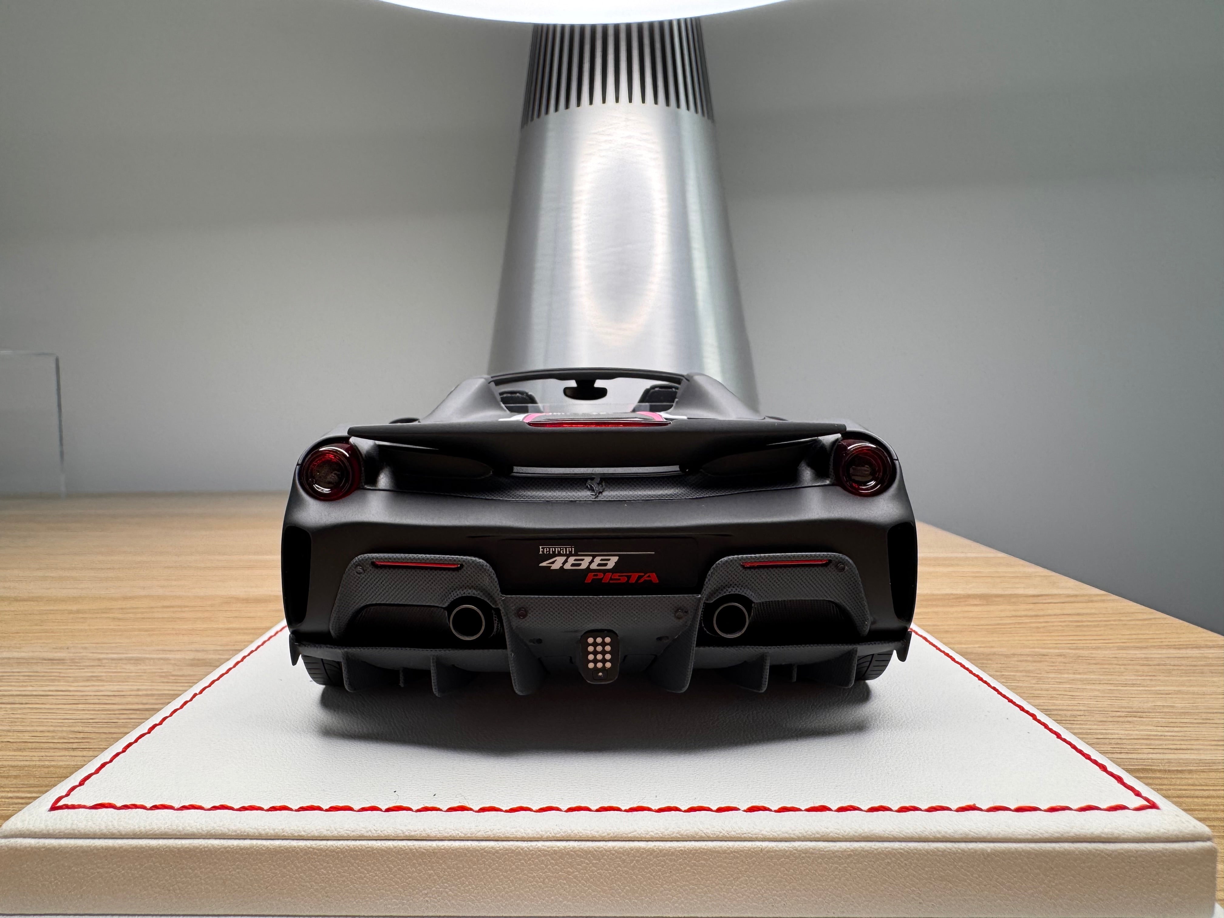 Ferrari 488 Pista Spider - Nero Opaco - 1:18