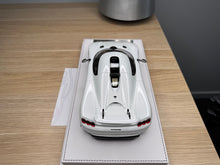 Load image into Gallery viewer, Koenigsegg CC850 PMC Special Project - crystal white #7519 Monterey Car Week - 1:18
