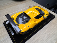 Load image into Gallery viewer, Ferrari 296 GT3 2022 - Giallo Modena - 1:18
