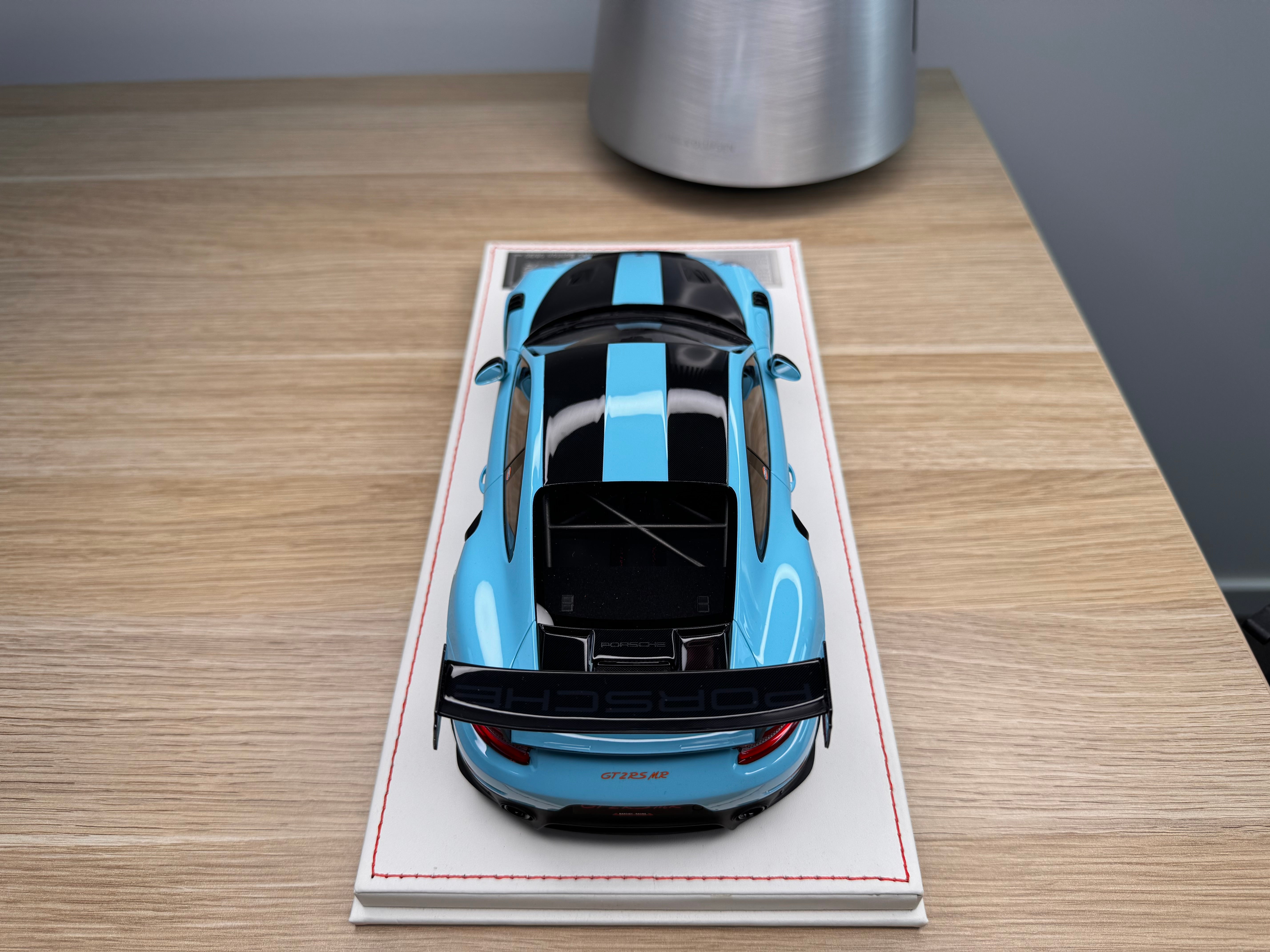 Porsche 911 GT2RSMR - Gulf Blue - 1:18