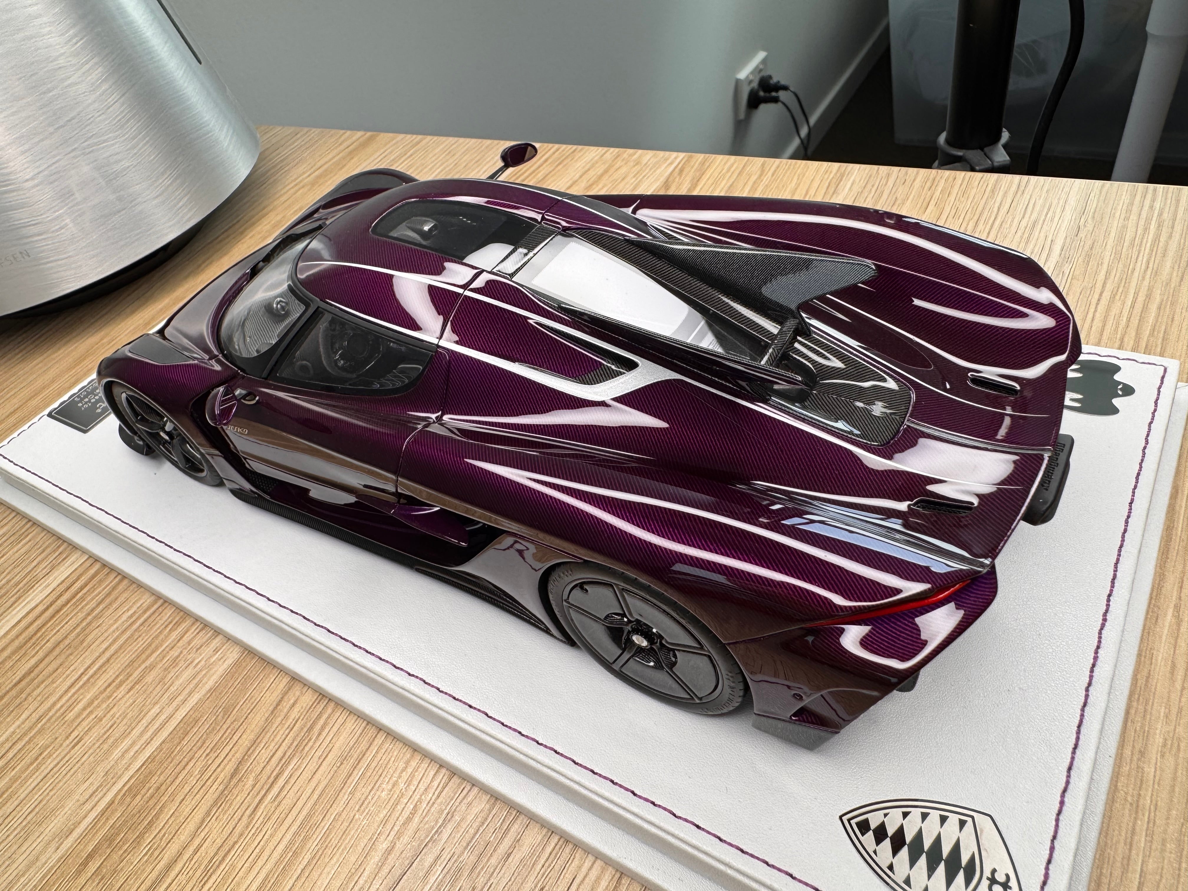 Koenigsegg Jesko Absolut PMC Special Project - Purple Tinted Carbon - 1:18